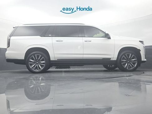 Used 2024 Cadillac Escalade ESV Sport w/ LPO, ONYX Package AWD/4WD image 35