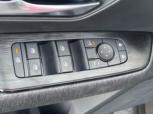 Used 2026 Nissan Kicks SV w/ Cold Weather Package FWD image 10