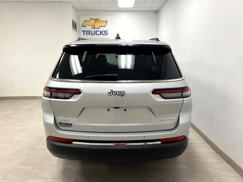 Used 2023 Jeep Grand Cherokee L Laredo image 15