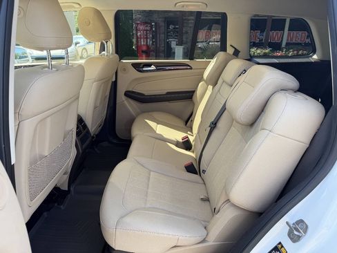 Used 2019 Mercedes-Benz GLS 450 4MATIC image 23