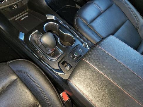 Used 2023 Chevrolet Traverse RS w/ LPO, Floor Liner Package FWD image 24
