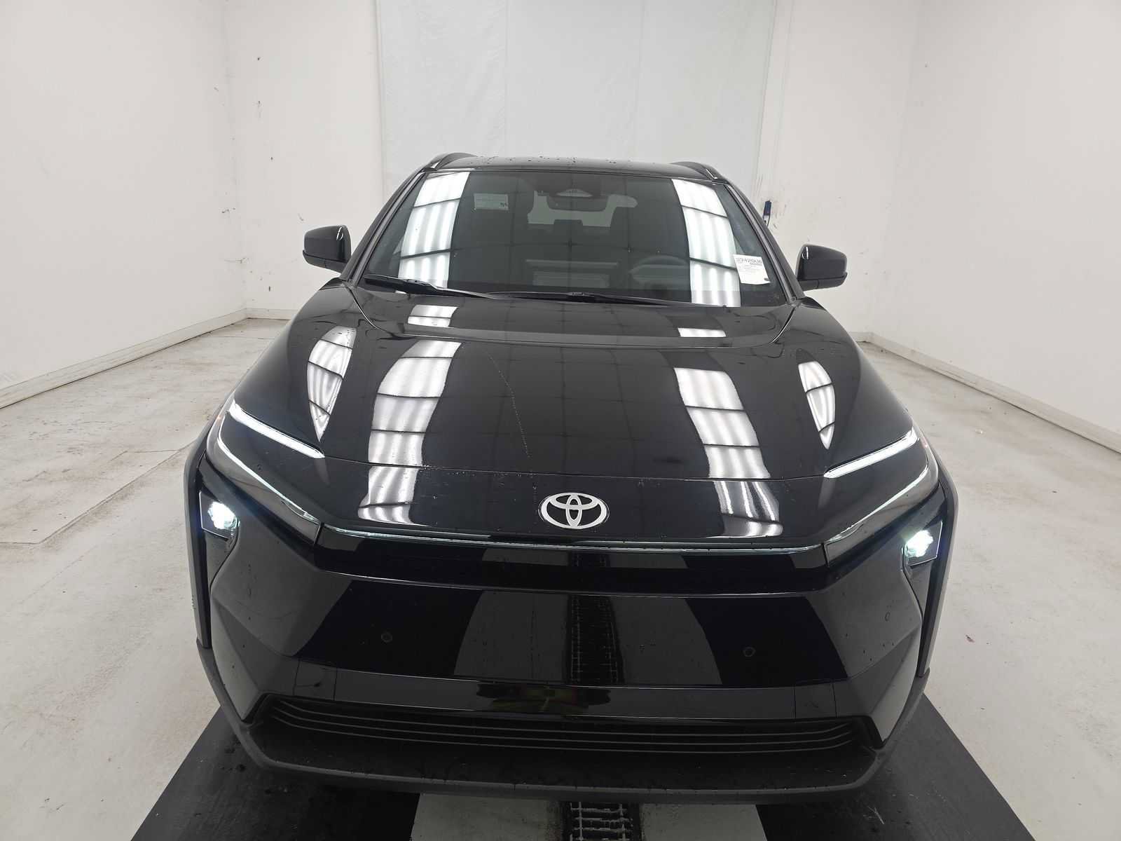 Used 2026 Toyota bZ FWD image 7