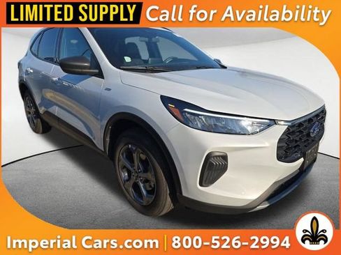 Used 2025 Ford Escape ST-Line AWD/4WD image 1