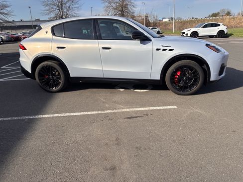 New 2025 Maserati Grecale Modena image 5