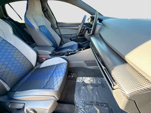 Used 2025 Volkswagen Golf R Black Edition image 14