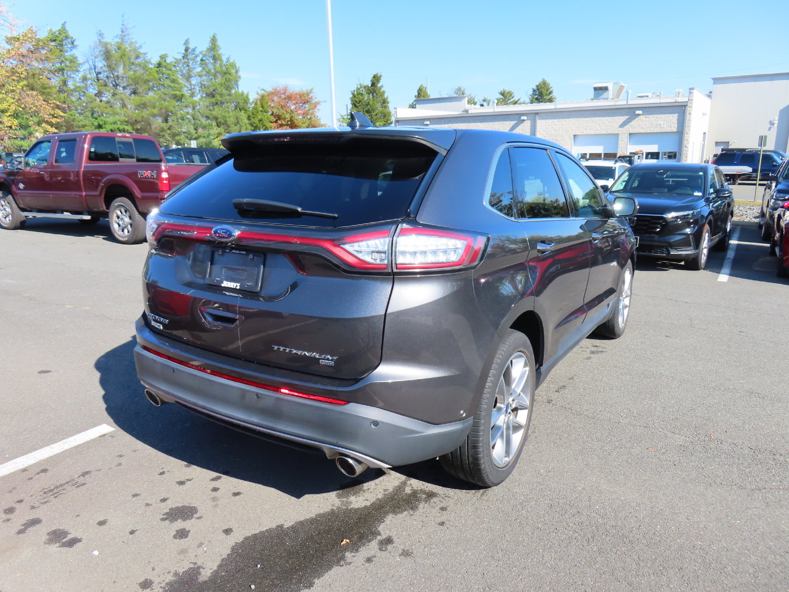 Used 2017 Ford Edge Titanium w/ Equipment Group 302A AWD/4WD image 5