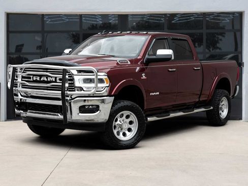 Used 2022 RAM 2500 Laramie AWD/4WD image 1