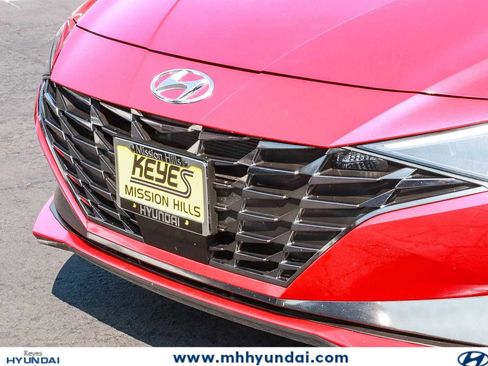 Certified 2023 Hyundai Elantra Limited FWD image 8