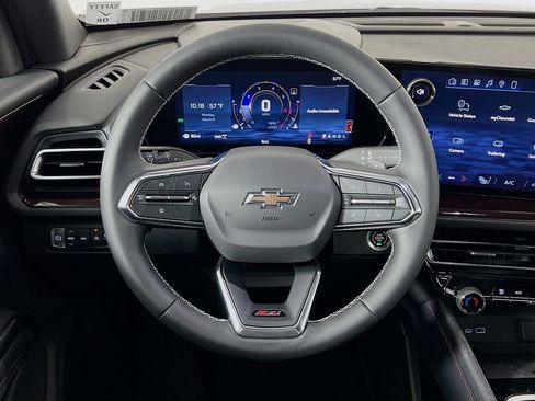 New 2026 Chevrolet Traverse Z71 w/ Driver Confidence Package image 11