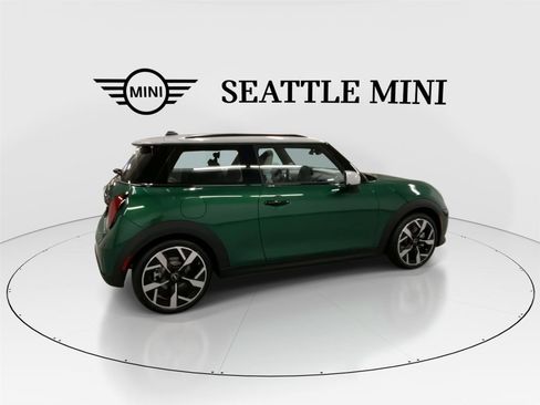 New 2026 MINI Cooper 2-Door Hardtop FWD image 12