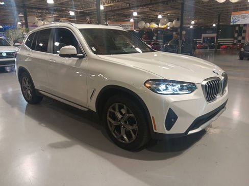 Used 2024 BMW X3 xDrive30i w/ Convenience Package AWD/4WD image 4