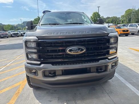 Used 2023 Ford F250 XLT w/ Black Appearance Package AWD/4WD image 2