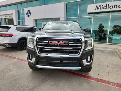 Used 2022 GMC Yukon XL SLT w/ SLT Luxury Package