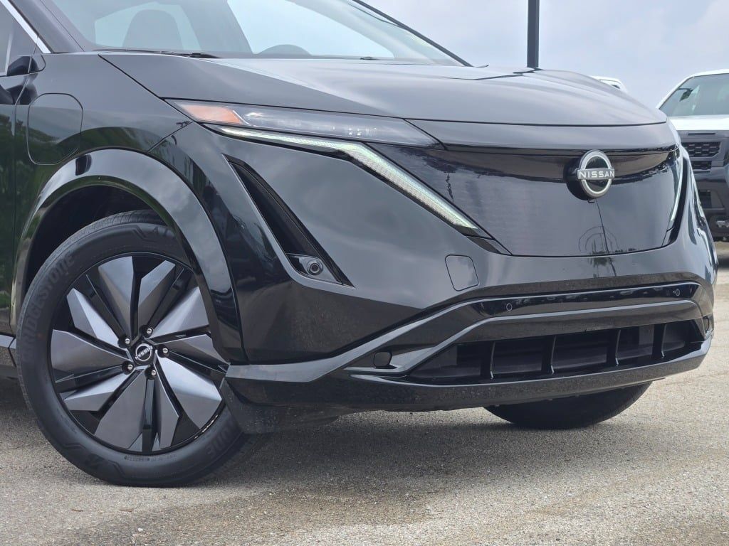 Used 2023 Nissan Ariya FWD image 2