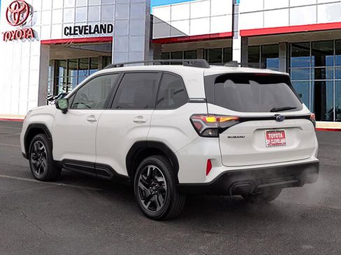 Used 2025 Subaru Forester Limited image 5