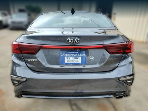 Used 2021 Kia Forte LXS FWD image 12