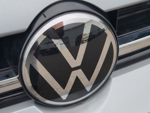 Used 2025 Volkswagen Jetta S image 4