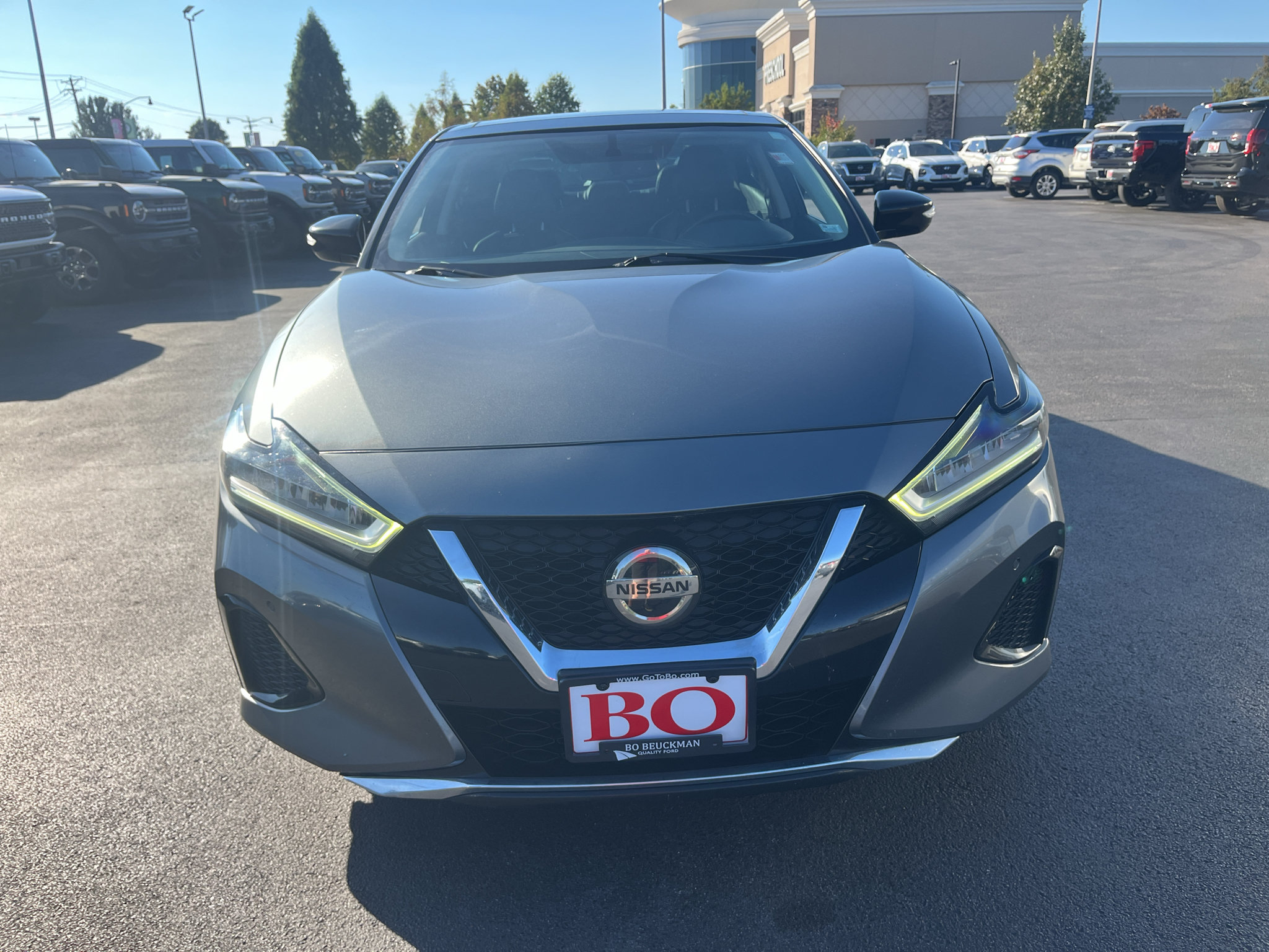Used 2019 Nissan Maxima 3.5 SL w/ Floor Mat Group FWD image 2