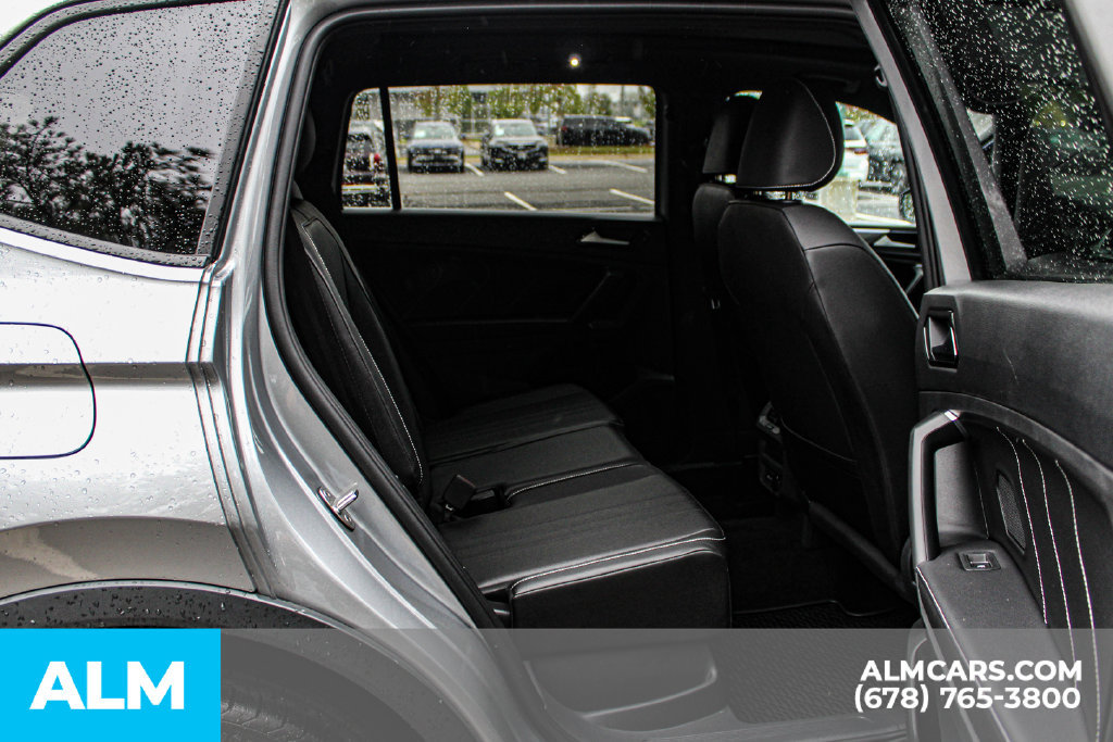 Used 2023 Volkswagen Tiguan SE R-Line AWD/4WD image 17