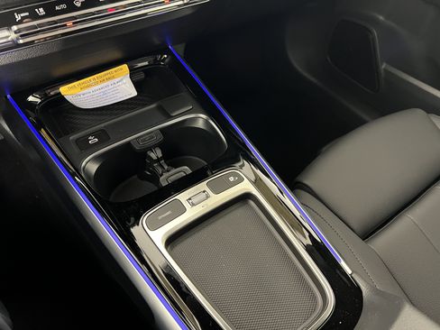 New 2026 Mercedes-Benz GLB 250 4MATIC image 33