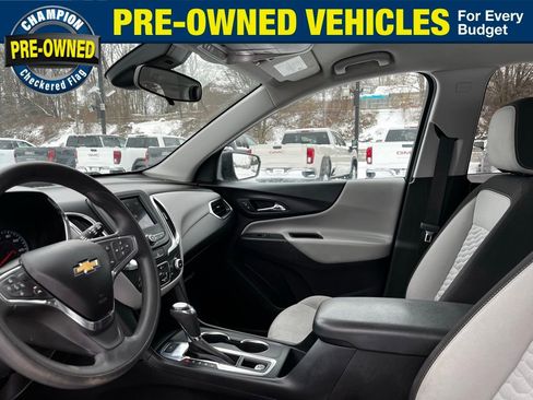 Used 2020 Chevrolet Equinox LS image 18