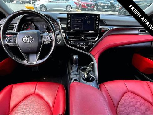 Used 2021 Toyota Camry XSE FWD image 7