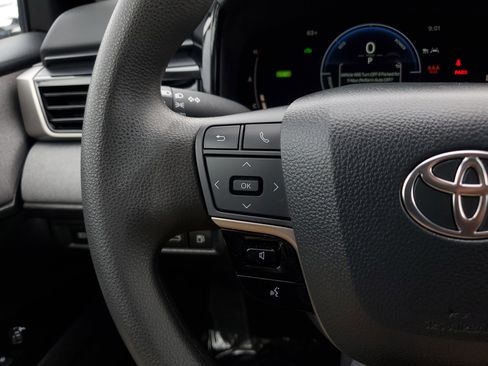 Certified 2025 Toyota Camry LE w/ Convenience Package FWD image 20