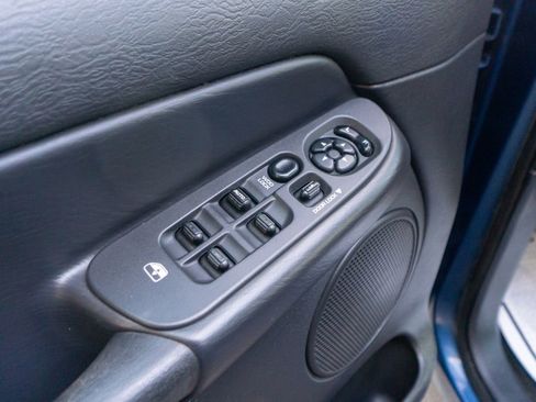 Used 2004 Dodge Ram 1500 Truck SLT w/ Quad Cab Value Group image 17