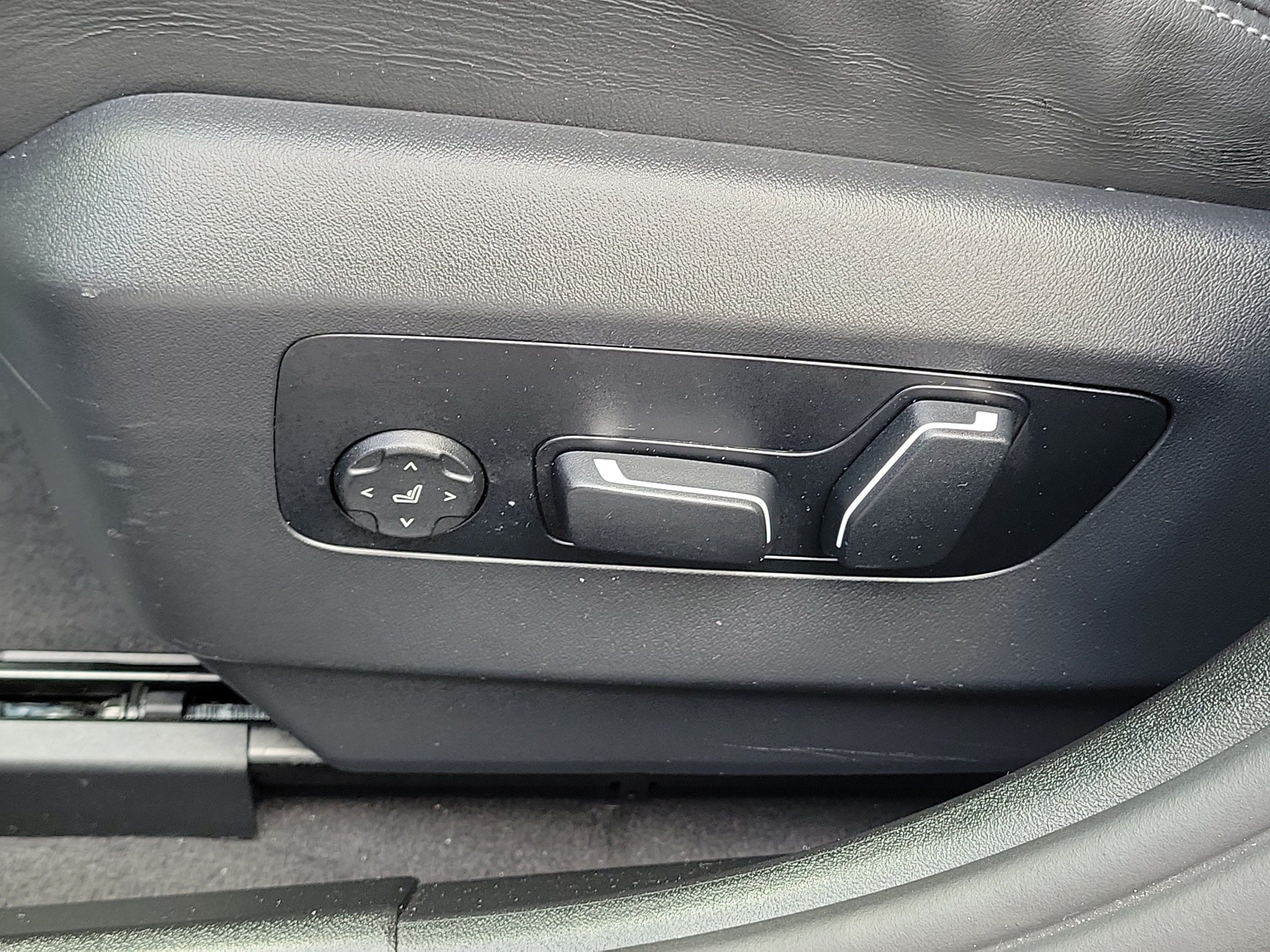 Used 2025 BMW M5 Touring AWD/4WD image 21