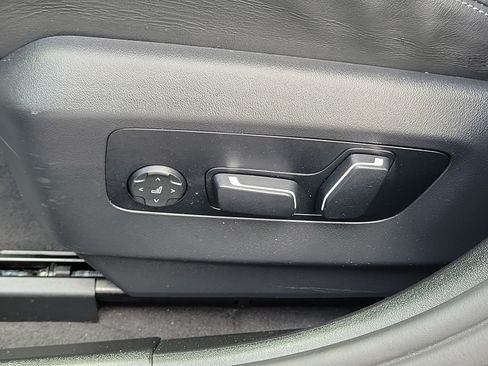Used 2025 BMW M5 Touring AWD/4WD image 21