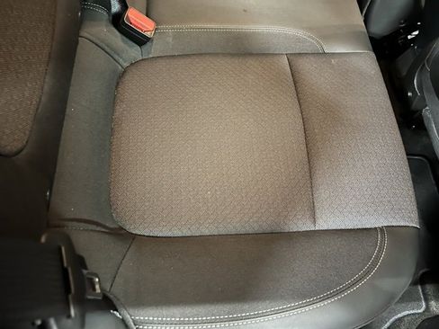 Used 2023 Buick Encore GX Select w/ Sport Touring Package image 24