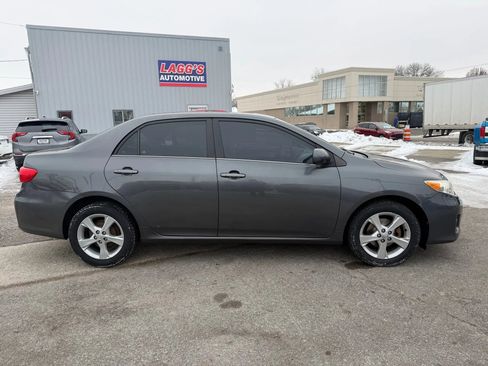 Used 2013 Toyota Corolla LE Special Edition image 4
