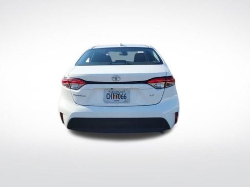 Used 2024 Toyota Corolla LE image 6