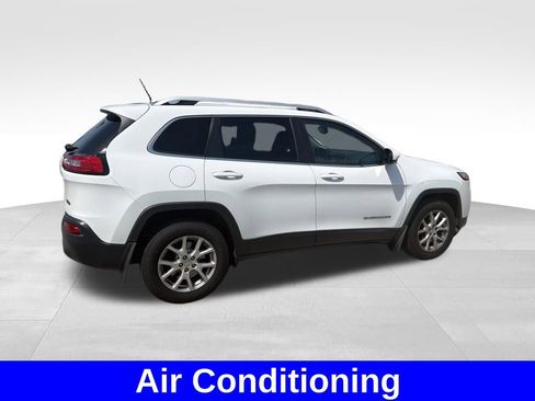 Used 2016 Jeep Cherokee Latitude image 7
