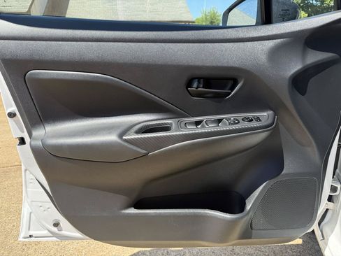Used 2024 Nissan Versa S FWD image 29