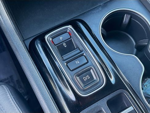 Used 2023 Honda Pilot LX image 15