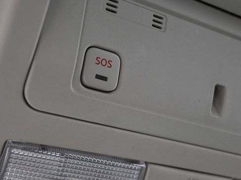 Used 2018 Nissan Titan PRO-4X w/ Pro-4x Convenience Package image 25