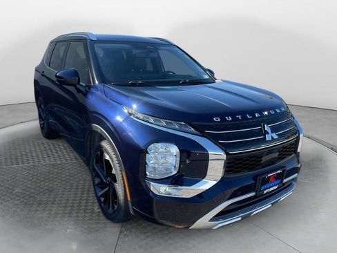 Used 2022 Mitsubishi Outlander SEL image 7