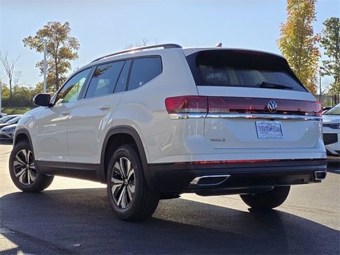 New 2026 Volkswagen Atlas SE FWD image 10