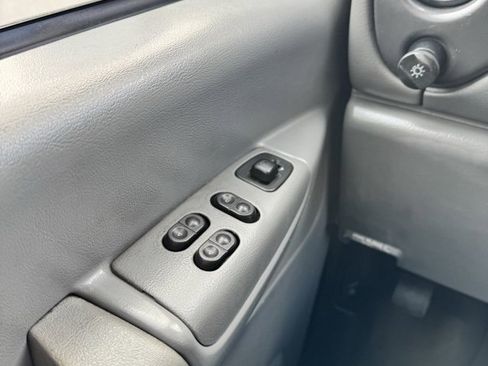 Used 2008 Ford E-350 and Econoline 350 Extended Super Duty image 35