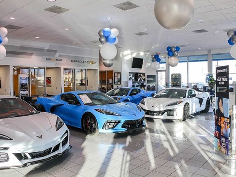 Used 2016 Chevrolet Corvette Stingray Convertible w/ 2LT Preferred Equipment Group RWD image 40