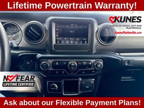 Used 2022 Jeep Gladiator Sport AWD/4WD image 23
