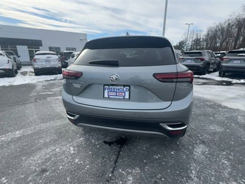 Used 2023 Buick Envision Essence image 7