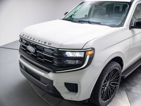 New 2026 Ford Expedition Max Active AWD/4WD image 9