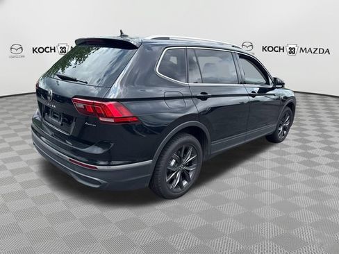 Used 2022 Volkswagen Tiguan SE w/ Panoramic Sunroof Package AWD/4WD image 7