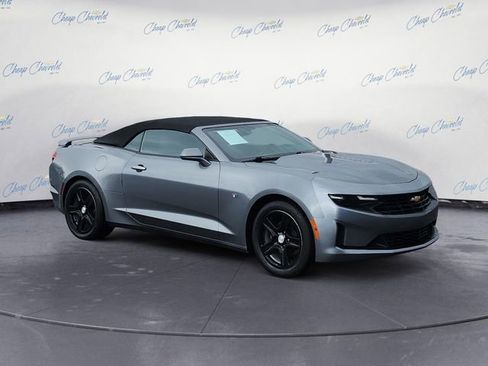 Used 2021 Chevrolet Camaro LT RWD image 7