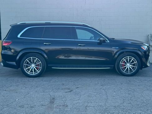 Used 2024 Mercedes-Benz GLS 63 AMG 4MATIC image 9