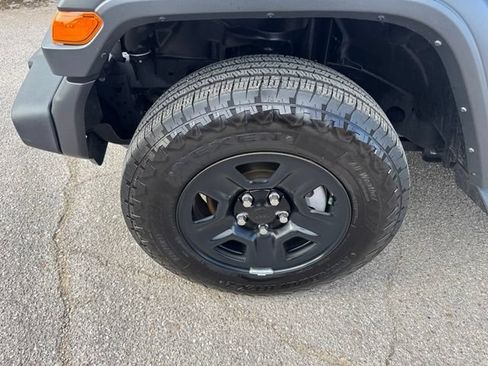 Certified 2025 Jeep Wrangler Unlimited Sport AWD/4WD image 8