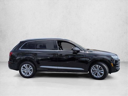Used 2019 Audi Q7 3.0T Premium Plus w/ Premium Plus Package AWD/4WD image 4