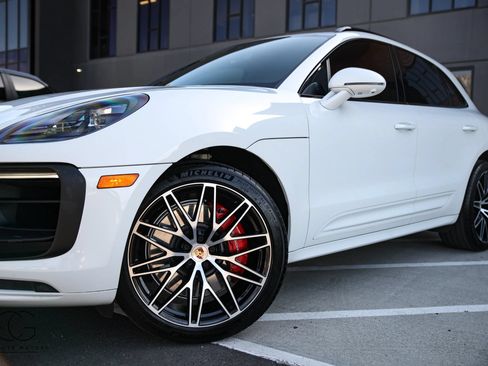 Used 2023 Porsche Macan GTS w/ Premium Package Plus AWD/4WD image 5